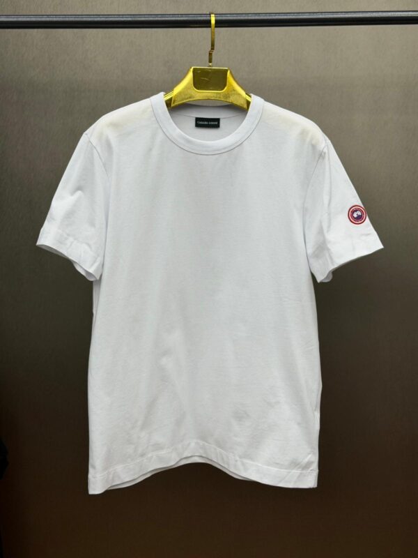 CANADA | WHITE