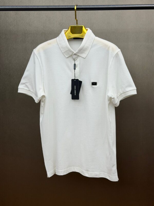DG | WHITE