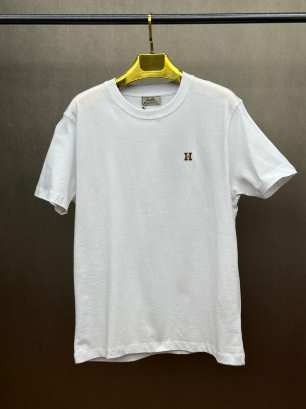 H | WHITE